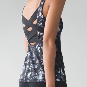 Lululemon Rise and Flow Tank